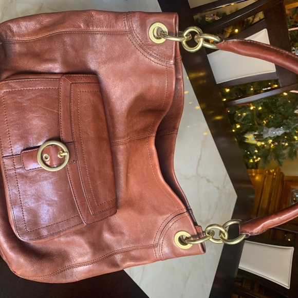 Brown leather Coach bag - Picture 4 of 6